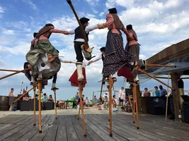 Spectacle des échassiers landais Lous Esquirous